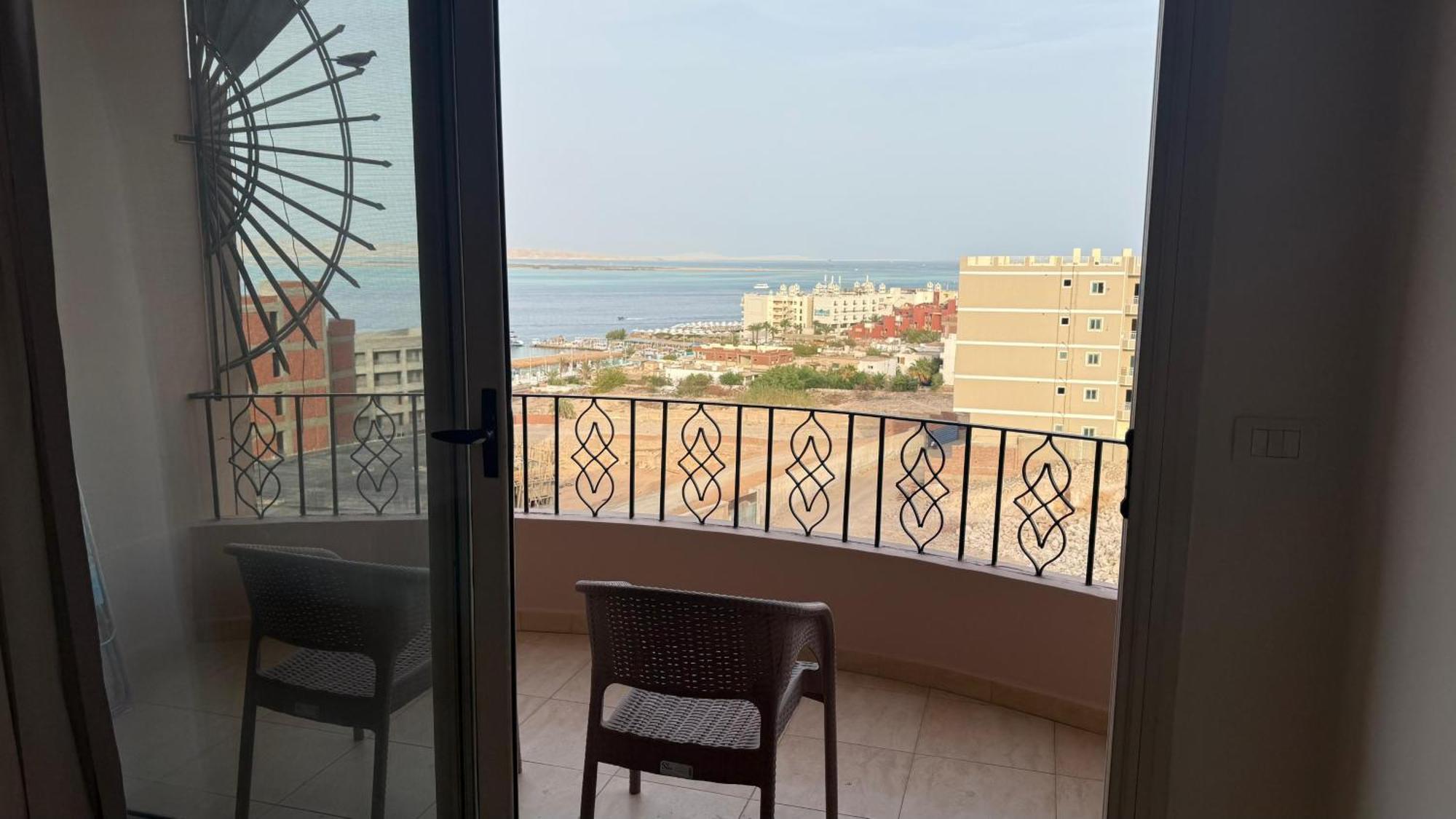 Hotel apartamentowy Delmar *